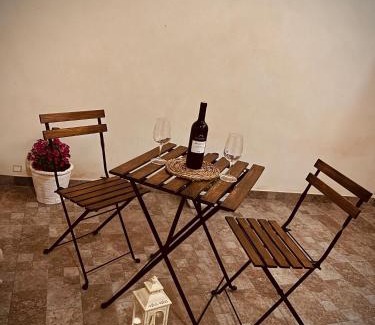 Torricella House | Experience Antica Dimora: Pet-Friendly Retreat with Hot Tub