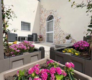 Torricella House | Experience Antica Dimora: Pet-Friendly Retreat with Hot Tub