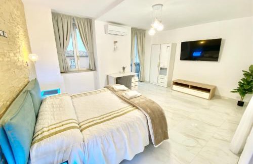 Vibo Valentia Apartment | Historic Antica Dimora: Guest Rated 9.3, Pet-Friendly Stay