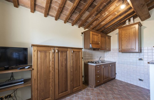 Montalcino Other | Discover Antica Grancia di Quercecchio with Pool & Breakfast