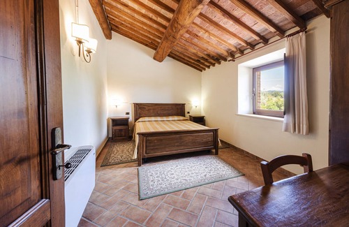 Montalcino Other | Discover Antica Grancia di Quercecchio with Pool & Breakfast