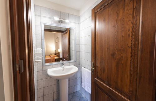 Montalcino Other | Discover Antica Grancia di Quercecchio with Pool & Breakfast