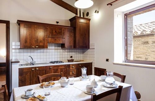 Montalcino Other | Discover Antica Grancia di Quercecchio with Pool & Breakfast