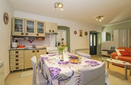 Gracisce House | Cozy Antica Retreat in Jakačići with Private Pool