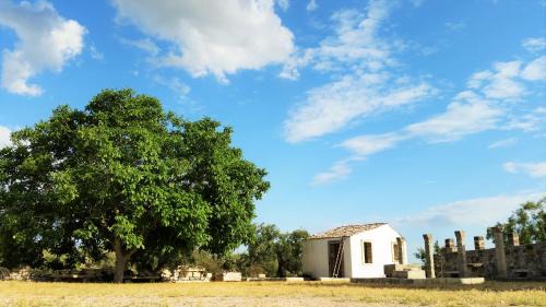 Corigliano D'Otranto House | Pet-Friendly Retreat at Antica Masseria Scagnito