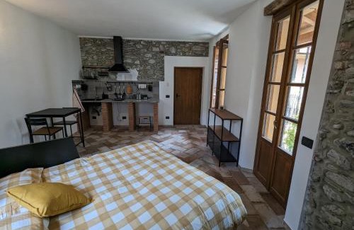 Dongo Apartment | Highly Rated Antica Osteria Apartments for Your Stay