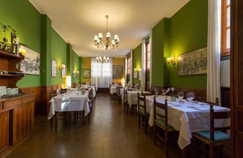 Monza Hotel | Elegant Stay at Antica Trattoria dell'Uva with Great Amenities