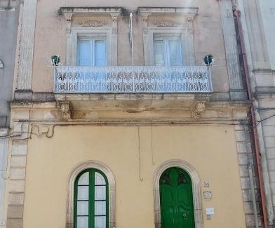 Ruffano Apartment | Cozy Antica Via delle Aie: Family-Friendly Getaway