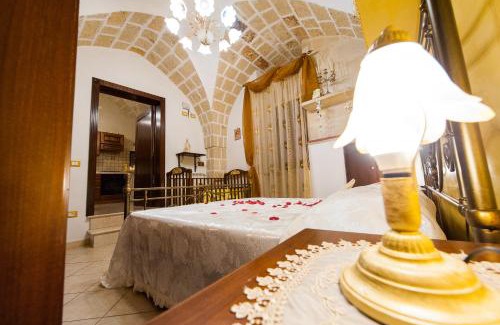Scorrano Apartment | Discover Antiche Corti: Family-Friendly Getaway with 9.2 Rating