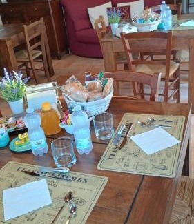 Monti Bed & Breakfast | Discover ANTICHE TERRE Di GALLURA: Family-Friendly Getaway
