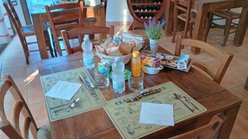 Monti Bed & Breakfast | Discover ANTICHE TERRE Di GALLURA: Family-Friendly Getaway