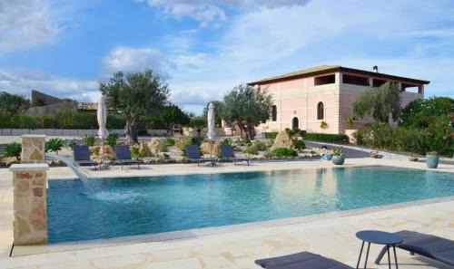 Syracuse Bed & Breakfast | Oceanfront Oasis at Antico Casale Benalì - Rated 9.4/10