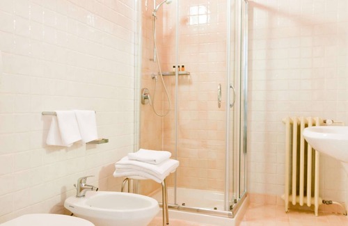 Vicenza Hotel | Elegant Antico Hotel Vicenza: 4-Star Comfort & Spa Retreat