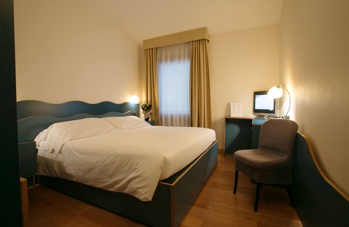 Scorze Hotel | Discover Antico Mulino: Rated 9/10 with Spa & Family Options
