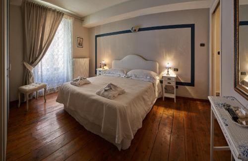 Piazza House | Discover Antico Palazzo: Top-Rated Stay with Unique Amenities