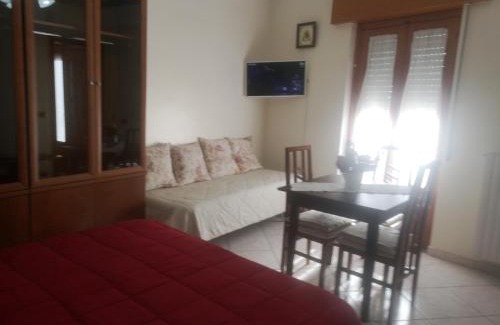 Regalbuto House | Budget-Friendly Antico Portale - Family-Friendly with Breakfast