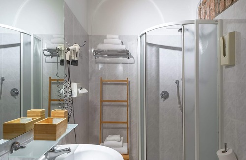 Mantua Bed & Breakfast | Discover Antico Residence: Family-Friendly with Breakfast Included