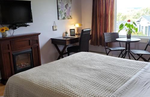 Antigonish House | Pet-Friendly Antigonish Evergreen Inn: Rated 9/10 by Guests