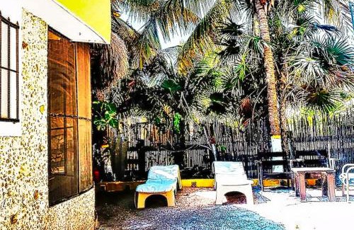 El Cuyo Cabin | Cozy Antigua Lodge Steps from the Sandy Beach