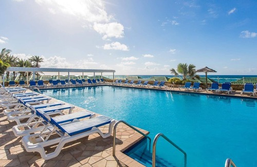 Mamora Bay Apartment | All-Inclusive Antigua Resort Condo with Oceanfront Pool