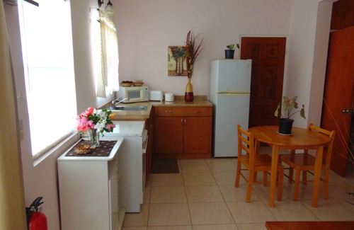 Runaway Bay Apartment | Oceanfront Bliss at Antigua Seaview Oleander 3 – Rated 10/10