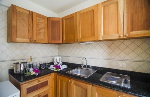 Freemans Bay Hotel | Discover Antigua Yacht Club Marina with Ocean Views & Breakfast