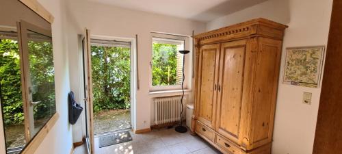 Kalletal Apartment | Discover Antikhüttchen: Family-Friendly Getaway Awaits