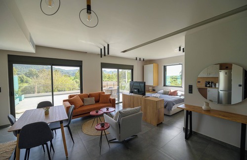 Archea Pissa Villa | Discover Antinea Olympian Villa West Studio with Spa & Breakfast