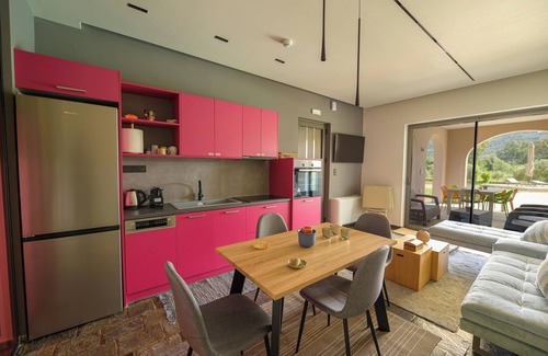 Archea Pissa Villa | Relaxing Antinea Olympian Villa with Spa and Breakfast