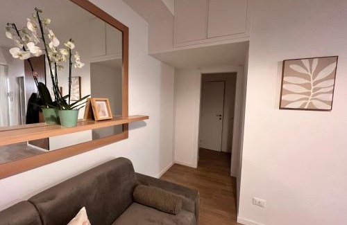 Suburbio XI della Vittoria Apartment | Family-Friendly Antinori Stresa Home - Rated 10/10 by Guests