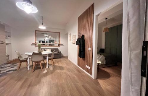 Suburbio XI della Vittoria Apartment | Family-Friendly Antinori Stresa Home - Rated 10/10 by Guests