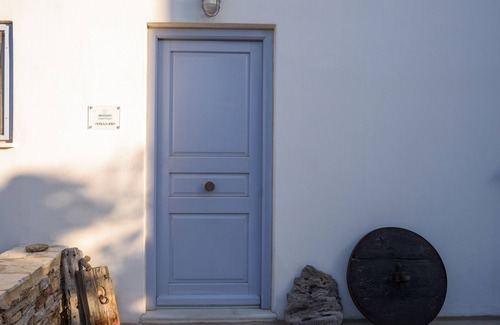 Antiparos Villa | Top-Rated Antiparos Villas with Oceanfront Views & Pool