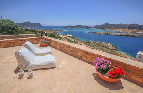Antiparos Apartment | Tranquil Antiparos Vibes with Oceanfront Views, Rated 9.9