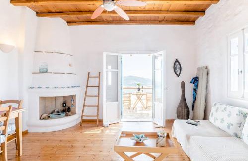 Antiparos Apartment | Tranquil Antiparos Vibes with Oceanfront Views, Rated 9.9