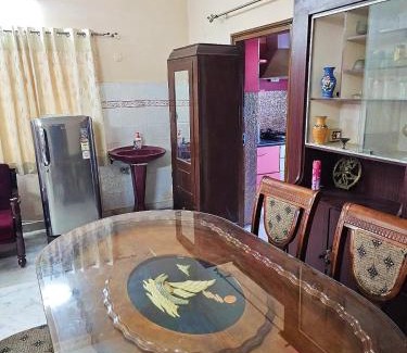 Toli Chowki House | Antique home stay