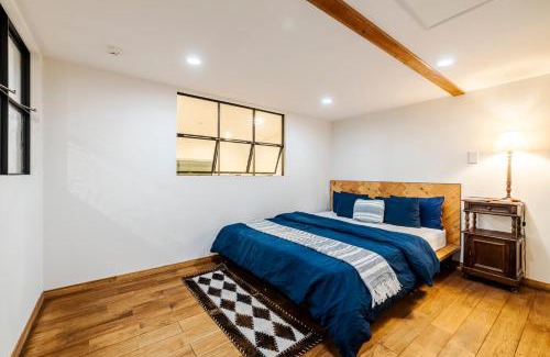 Inuyama Apartment | Delightful Antiques Inuyama: Family & Pet-Friendly Retreat