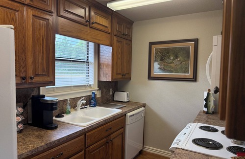 Bates House | Discover Antler Oaks Lakeside Cabin - Family-Friendly Retreat