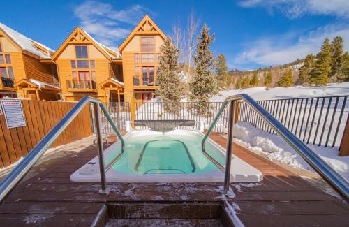 Keystone House | Antlers Gulch 501: Family-Friendly Getaway with Hot Tub