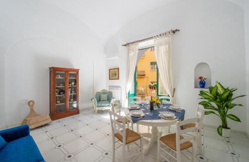Sant'Agnello House | Experience Comfort at La Casa Del Pozzo Deluxe Hotel