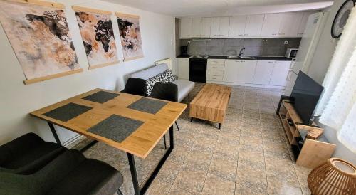 Timfristos Apartment | Accessible Family Retreat at Antoni's House - Rated 9/10