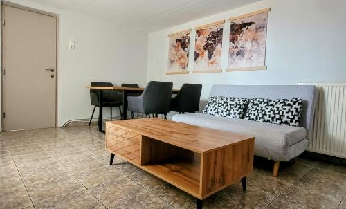 Timfristos Apartment | Accessible Family Retreat at Antoni's House - Rated 9/10