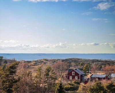 Kokar House | Pet-Friendly Retreat at Antons Gästhem for Families