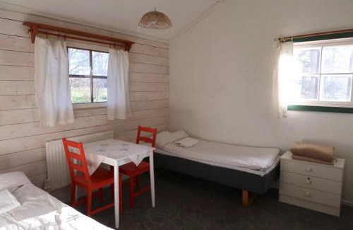 Kokar House | Pet-Friendly Retreat at Antons Gästhem for Families