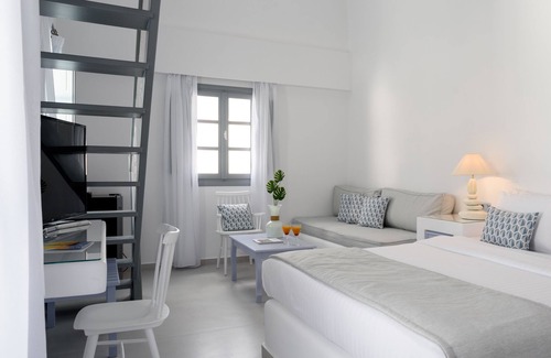 Perissa Hotel | Indulge at Antoperla Hotel & Spa - 5-Star Guest Rated Luxury