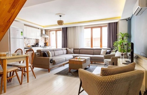 Tophane Apartment | Antra Suites Galata : Two-Bedroom Deluxe Apartment with Balconynn
