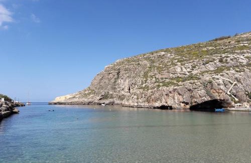 Xlendi Apartment | Oceanfront Antros Apartment 1 - Rated 9.2/10 by Guests