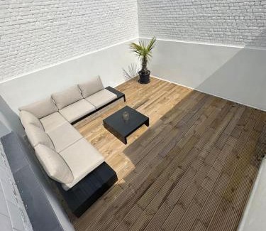 Zwijndrecht Apartment | Outstanding Antwerp West Side with Inviting Terrace