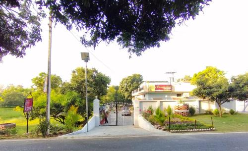 Ramnagar House | Discover Anugraha Homestay: Pet-Friendly Retreat Awaits
