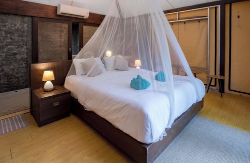 Phanom Hotel | Unique Anurak Community Lodge: Family-Friendly Retreat