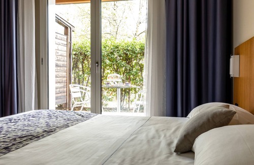 Castel San Pietro Terme Hotel | Discover Anusca Palace Hotel: 4-Star Stay with Spa & Pool